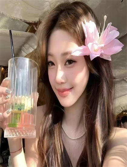 交換嬌妻呻吟HD中文字幕_19偷偷魯青春草原視頻